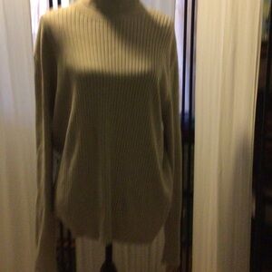 GAP Women's Beige Ribbed Turtleneck Sweater